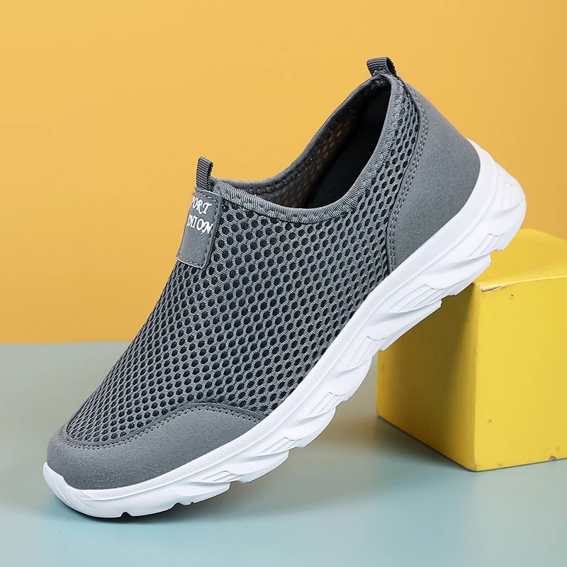 2023 zapatos informales ligeros para hombre, zapatillas informales transpirables sin cordones para hombre, zapatos planos antideslizantes para caminar al aire libre, talla 39-47 - Imagen 2